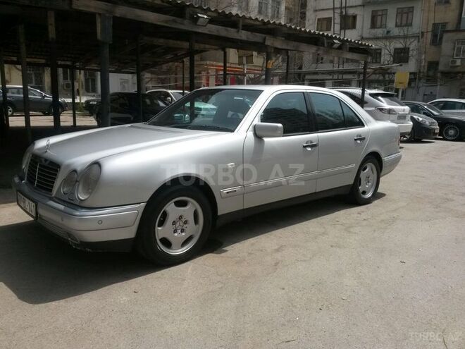 Mercedes E 240 1998, 1,800,000 km - 2.4 л - Bakı