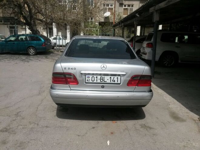 Mercedes E 240 1998, 1,800,000 km - 2.4 л - Bakı