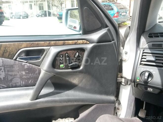 Mercedes E 240 1998, 1,800,000 km - 2.4 л - Bakı
