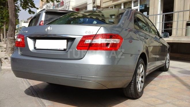 Mercedes E 220 2011, 130,000 km - 2.2 л - Bakı