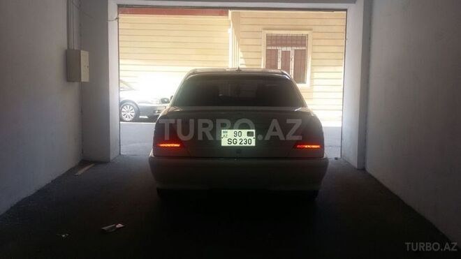 Mercedes C 230 1998, 142,000 km - 2.3 l - Bakı