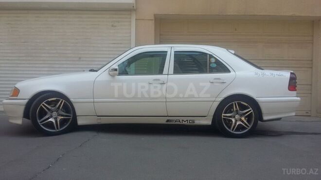 Mercedes C 230 1998, 142,000 km - 2.3 l - Bakı