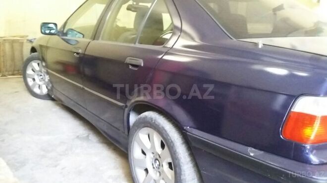 BMW 320 1993, 338,000 km - 2.0 l - Bakı