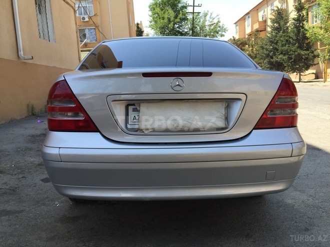 Mercedes C 220 2002, 152,398 km - 2.0 л - Bakı