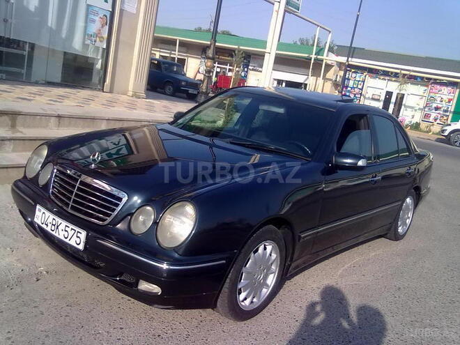 Mercedes E 220 2000, 232,488 km - 2.2 l - Bakı