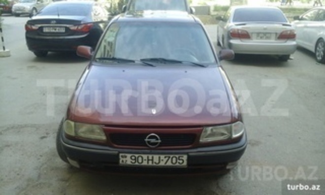 Opel Astra 1996, 247,240 km - 1.6 л - Bakı
