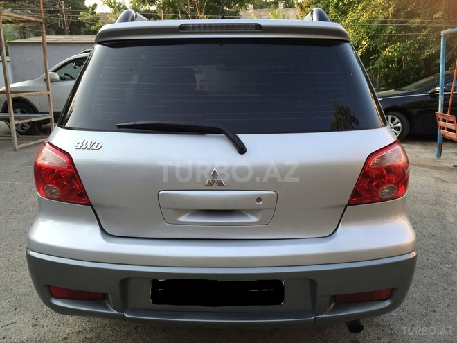 Mitsubishi Outlander 2004, 177,000 km - 2.4 l - Bakı