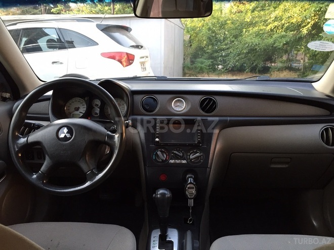 Mitsubishi Outlander 2004, 177,000 km - 2.4 l - Bakı