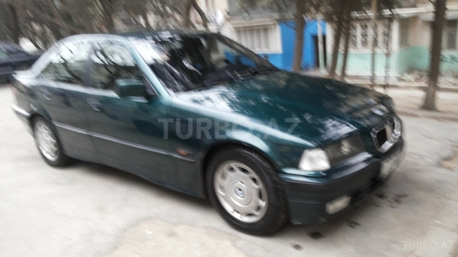 BMW 318 1994, 300,000 km - 1.8 l - Bakı
