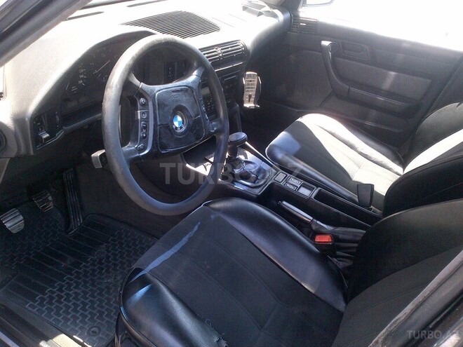 BMW 525 1993, 380,000 km - 2.5 l - Bakı