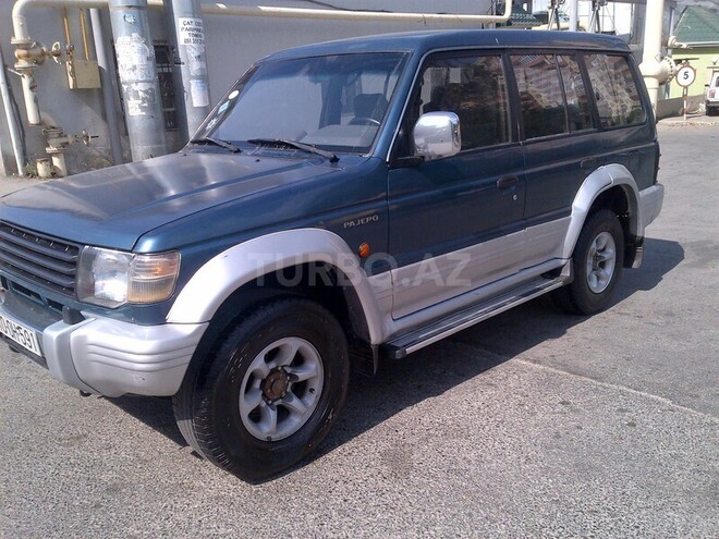 Mitsubishi Pajero 1993, 287,000 km - 2.5 l - Bakı