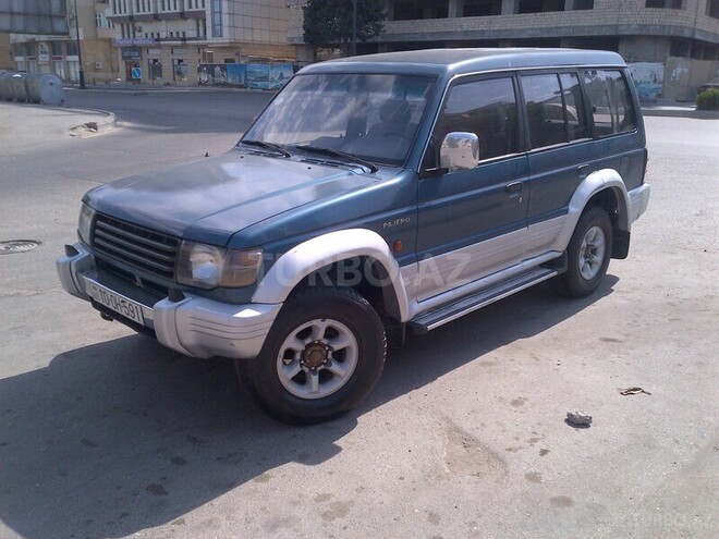 Mitsubishi Pajero 1993, 287,000 km - 2.5 l - Bakı