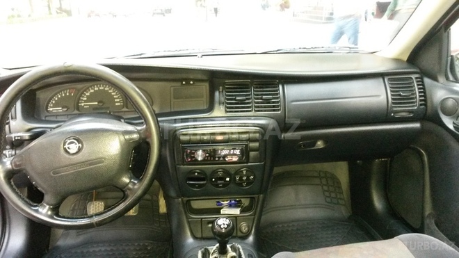 Opel Vectra 1999, 230,000 km - 1.6 л - Bakı