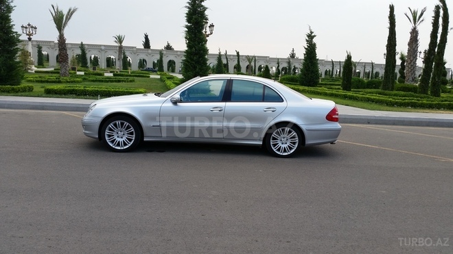 Mercedes E 320 2002, 150,000 km - 3.2 l - Bakı