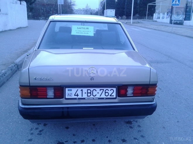 Mercedes 190 1990, 241,673 km - 2.0 l - Bakı