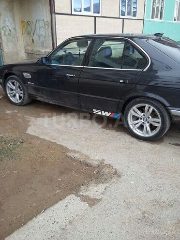 BMW 528 1993, 180,365 km - 2.8 l - Bakı