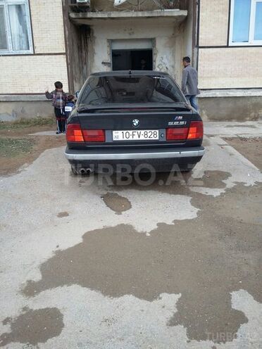 BMW 528 1993, 180,365 km - 2.8 l - Bakı