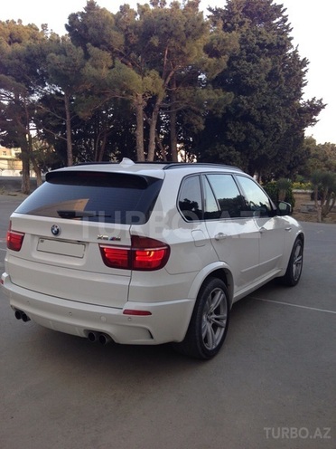 BMW X5 M 2011, 80,000 km - 4.4 л - Bakı