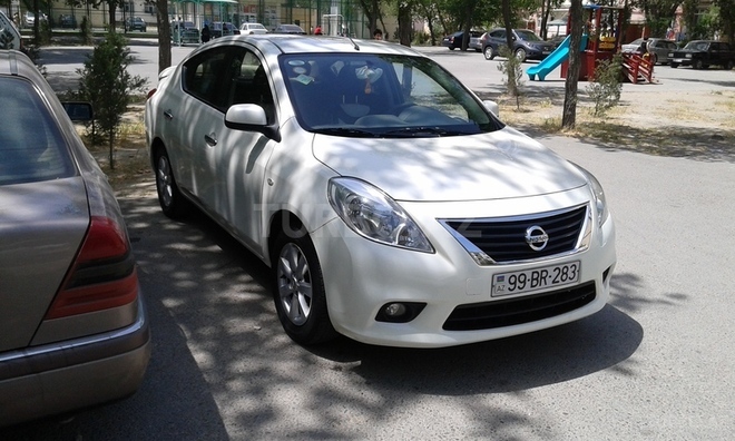 Nissan Sunny 2012, 100,000 km - 1.6 l - Bakı