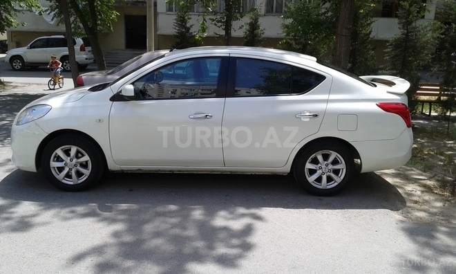 Nissan Sunny 2012, 100,000 km - 1.6 l - Bakı