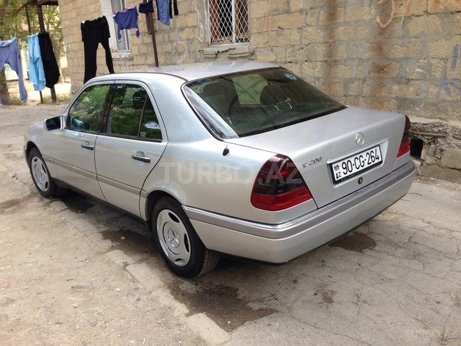 Mercedes C 180 1995, 251,000 km - 1.8 л - Bakı