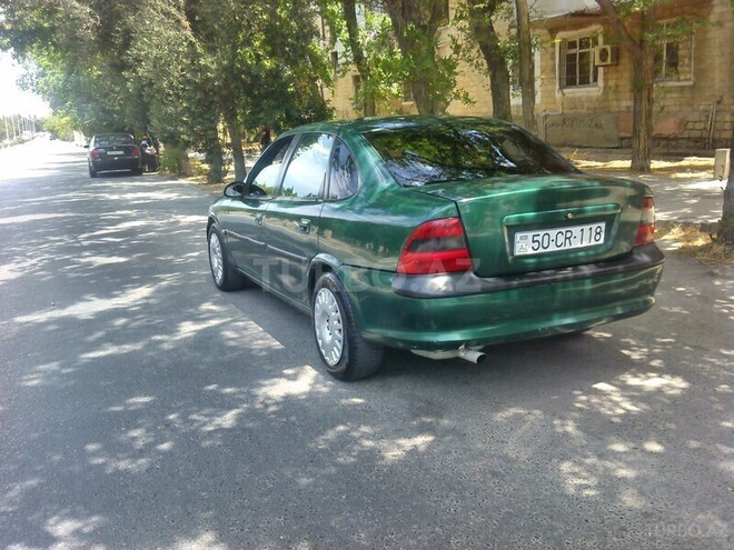 Opel Vectra 1996, 190,000 km - 2.0 l - Bakı