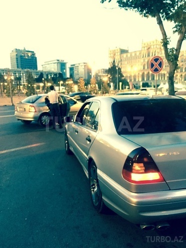 Mercedes C 240 2000, 227,000 km - 2.4 l - Bakı