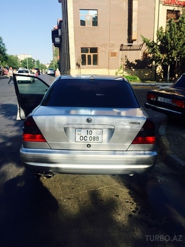 Mercedes C 240 2000, 227,000 km - 2.4 l - Bakı