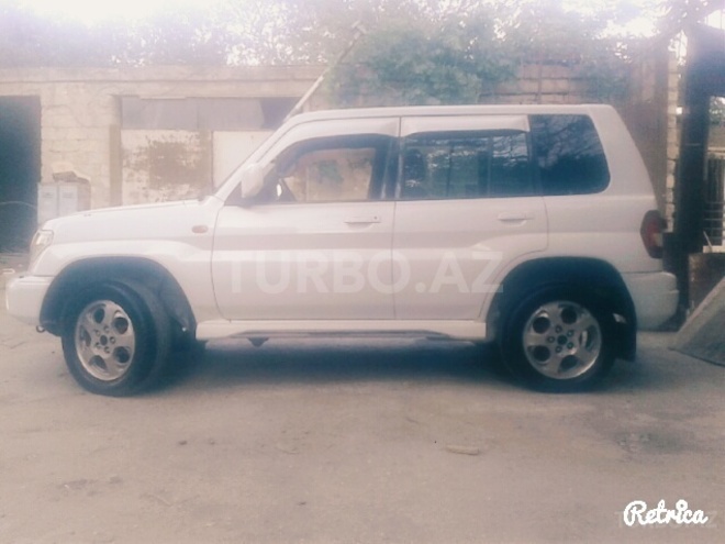 Mitsubishi Pajero io 1999, 19,300 km - 0.2 l - Bakı