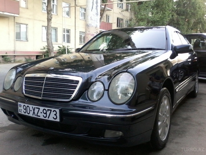 Mercedes E 220 1999, 190,000 km - 2.2 l - Bakı