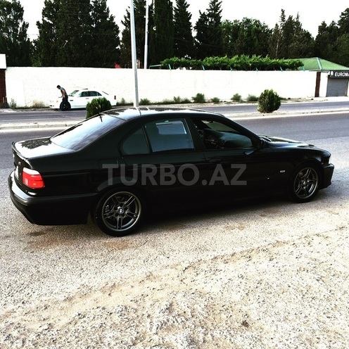 BMW 523 1999, 104,000 km - 2.5 l - Bakı