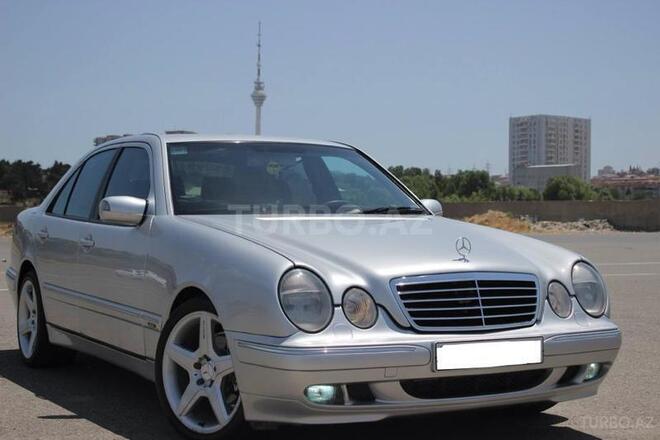 Mercedes E 220 2000, 196,000 km - 2.2 l - Bakı