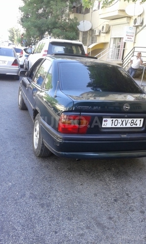 Opel Vectra 1995, 460,000 km - 1.8 l - Bakı