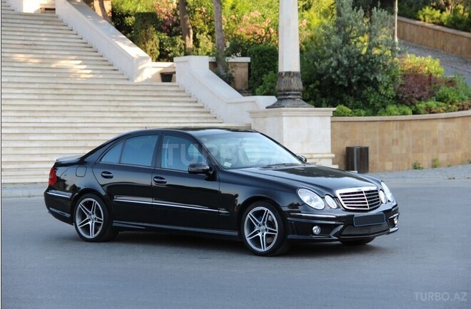 Mercedes E 320 2002, 199,000 km - 3.2 l - Bakı