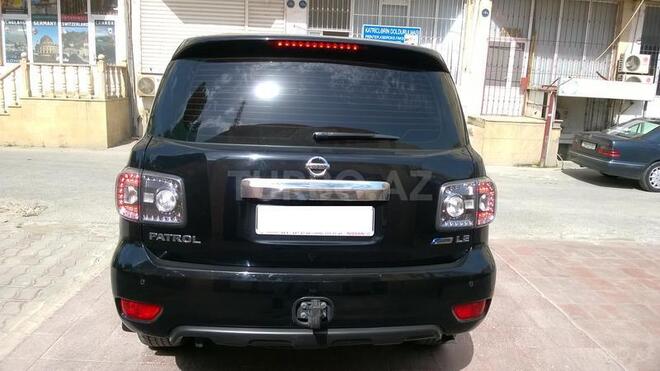 Nissan Pathfinder 2010, 108,000 km - 5.6 l - Bakı