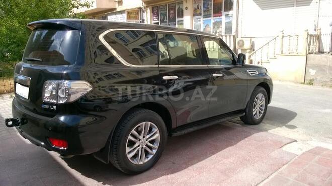 Nissan Pathfinder 2010, 108,000 km - 5.6 l - Bakı