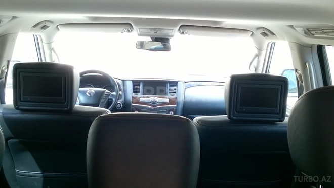 Nissan Pathfinder 2010, 108,000 km - 5.6 l - Bakı