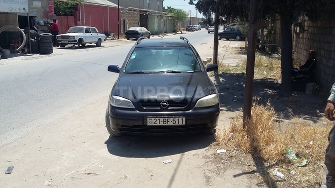 Opel Astra 2000, 210,000 km - 1.8 l - Bakı