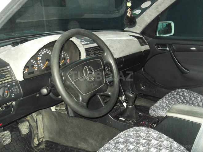 Mercedes C 180 1997, 300,000 km - 1.8 l - Bakı