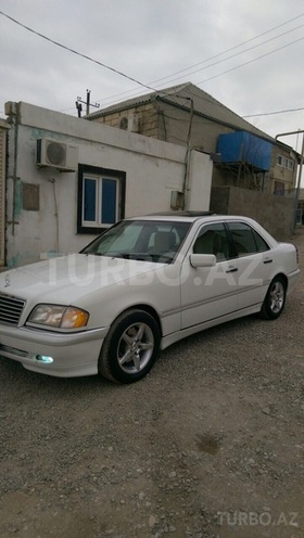 Mercedes C 230 2000, 232,199 km - 2.3 л - Bakı