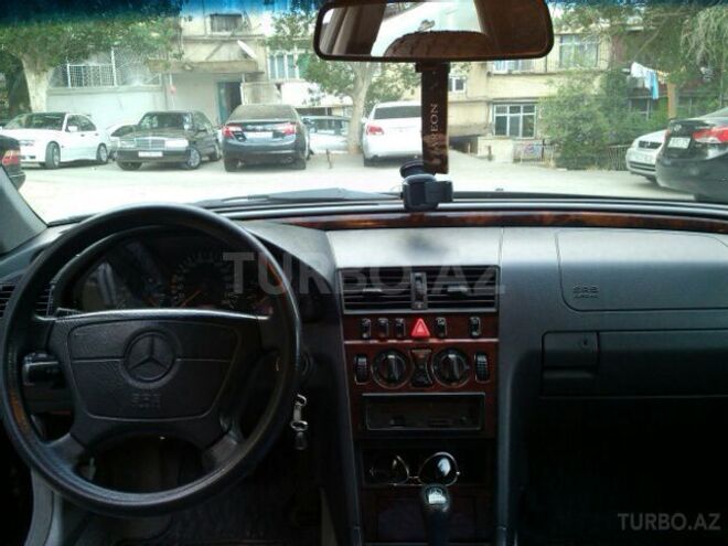 Mercedes C 240 1997, 200,000 km - 2.4 l - Bakı