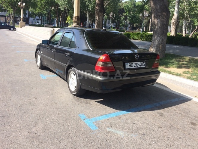 Mercedes C 240 1997, 200,000 km - 2.4 l - Bakı
