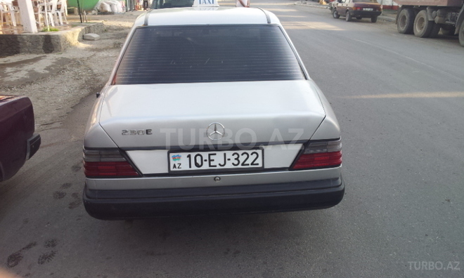 Mercedes E 230 1987, 100,000 km - 2.3 л - Bakı