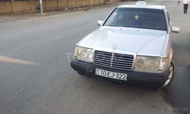 Mercedes E 230 1987, 100,000 km - 2.3 л - Bakı