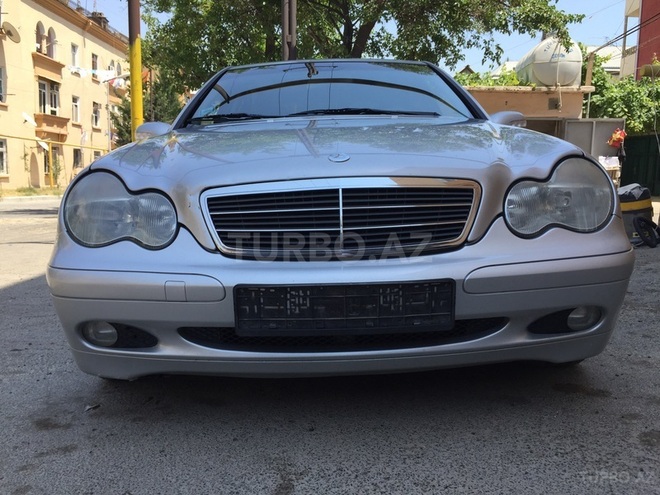 Mercedes C 180 2002, 152,489 km - 2.0 л - Bakı