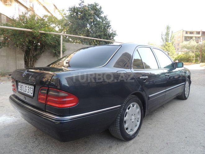 Mercedes E 320 1998, 197,000 km - 3.2 l - Bakı