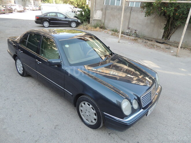 Mercedes E 320 1998, 197,000 km - 3.2 l - Bakı