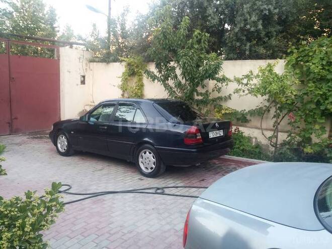 Mercedes C 200 1997, 195,000 km - 2.0 л - Bakı