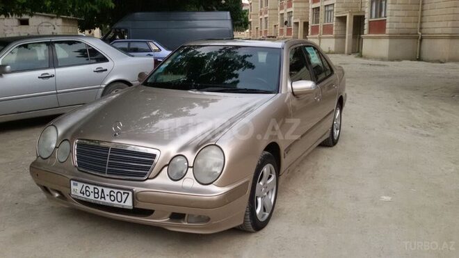 Mercedes E 270 2000, 245,000 km - 2.7 л - Bakı