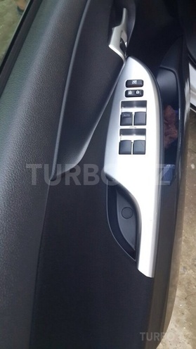 Toyota Corolla 2013, 35,000 km - 1.6 l - Bakı